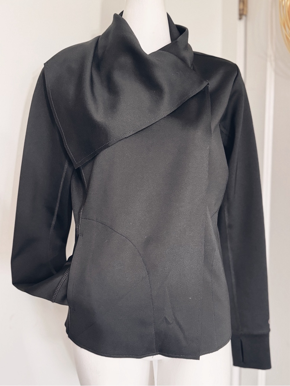 Calia by Carrie underwood Black Asymmetrical Draped Stretch Jacket Thumbhole Med